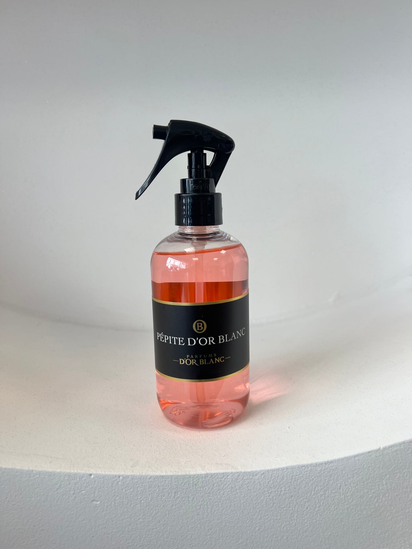 White gold nugget spray