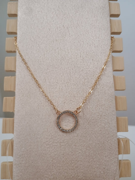 Circle necklace