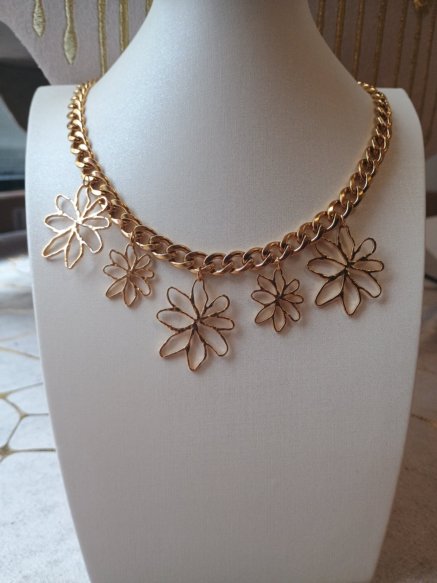 Collier solene