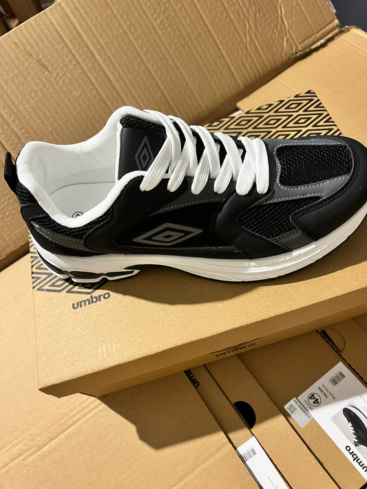Umbro noir et blanche